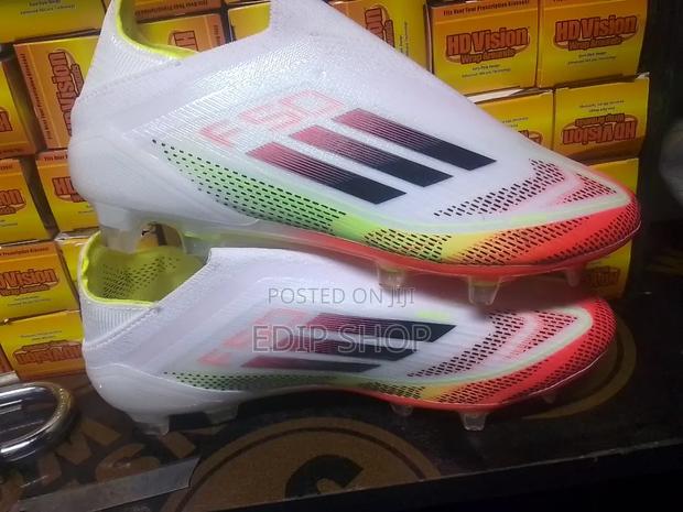 F50 Size 39-42 Football Boos - thumbnail 2