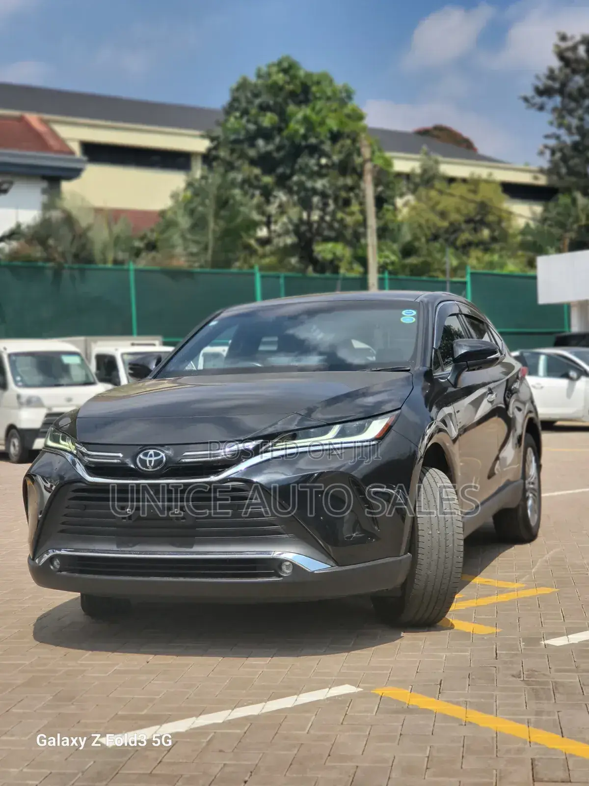 Toyota Harrier 2.0 2020 Black