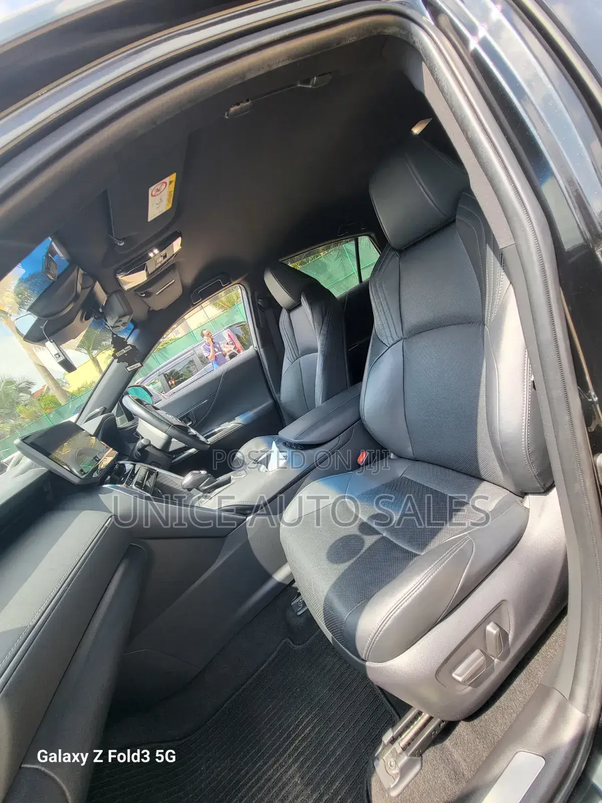 Toyota Harrier 2.0 2020 Black