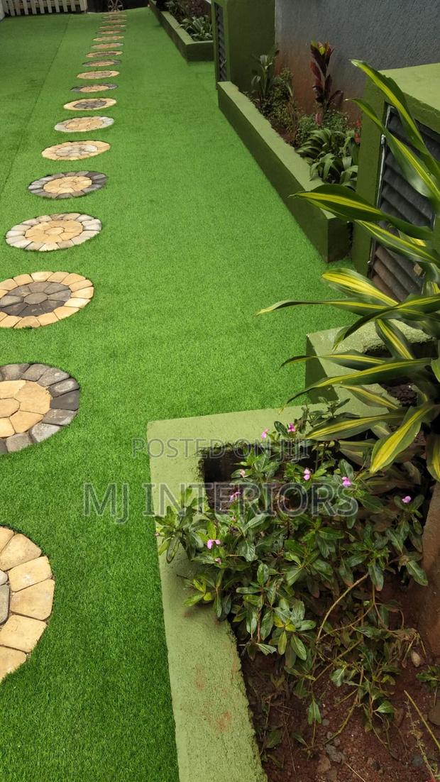 Artificial Lawn Carpet for Outdoor Spaces With Lasting Beauty