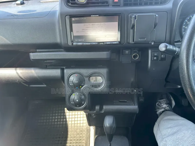 Toyota Succeed 2020
