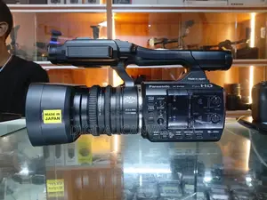 Panasoniv Pv100 Camcorder