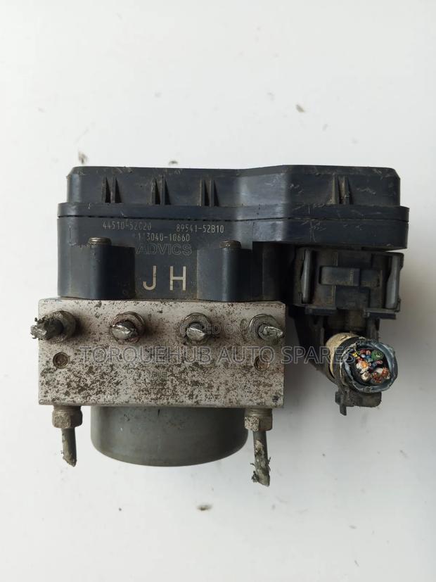 Toyota Ractis 2012 Abs Module - main view