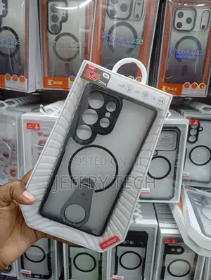 Magnetic Case Built- Ring Stand for the Samsung Galaxy S25 Ultra.