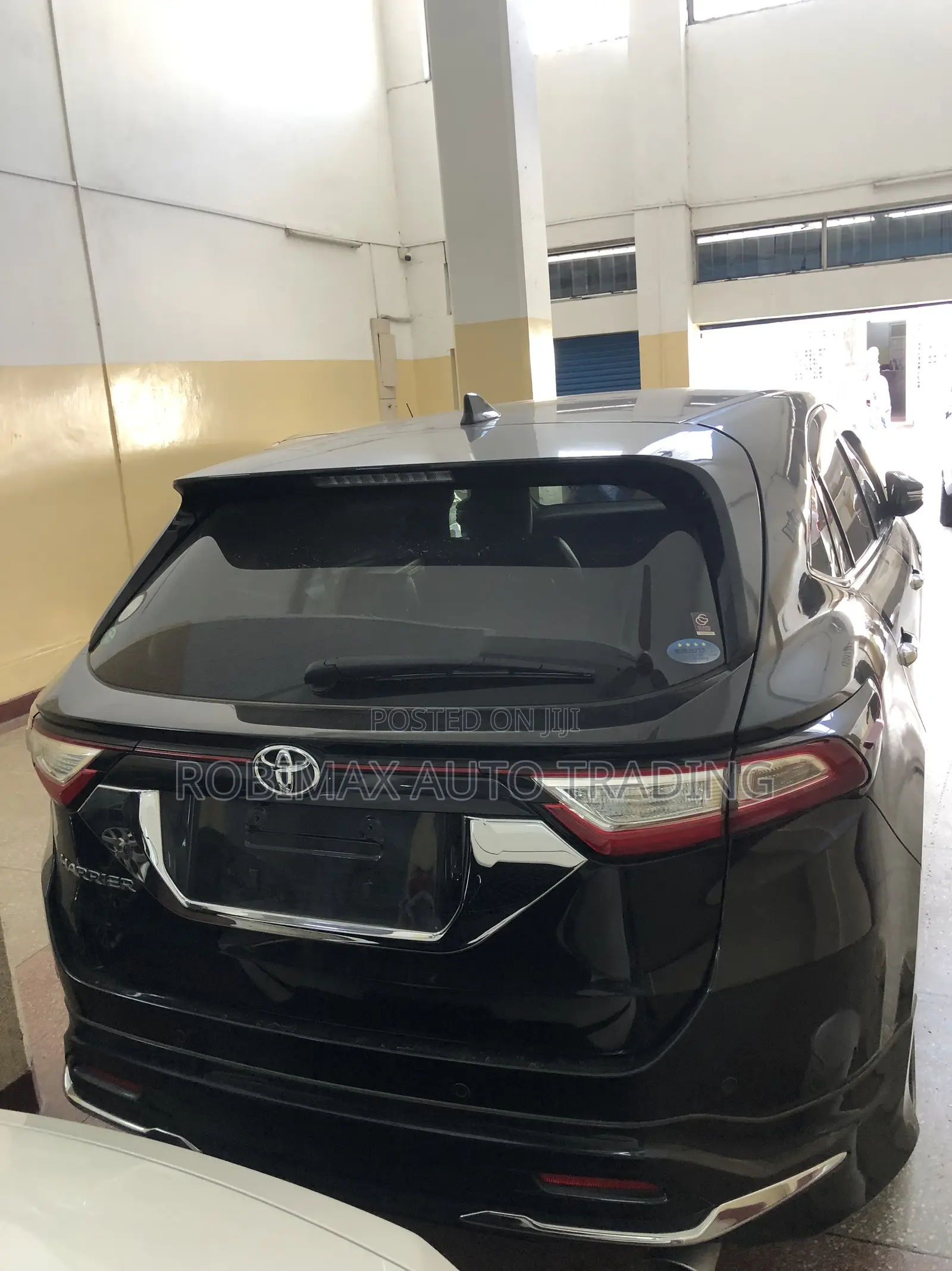 Toyota Harrier 2.0 2019 Black