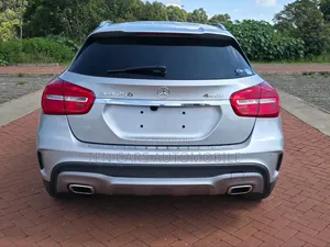Mercedes-Benz GLA-Class 2017 Silver