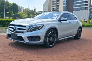 Mercedes-Benz GLA-Class 2017 Silver