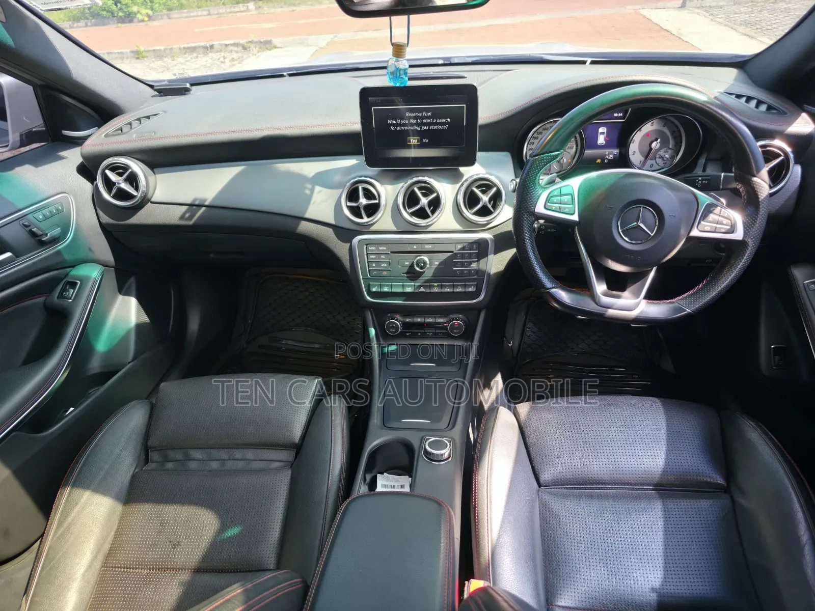 Mercedes-Benz GLA-Class 2017 Silver