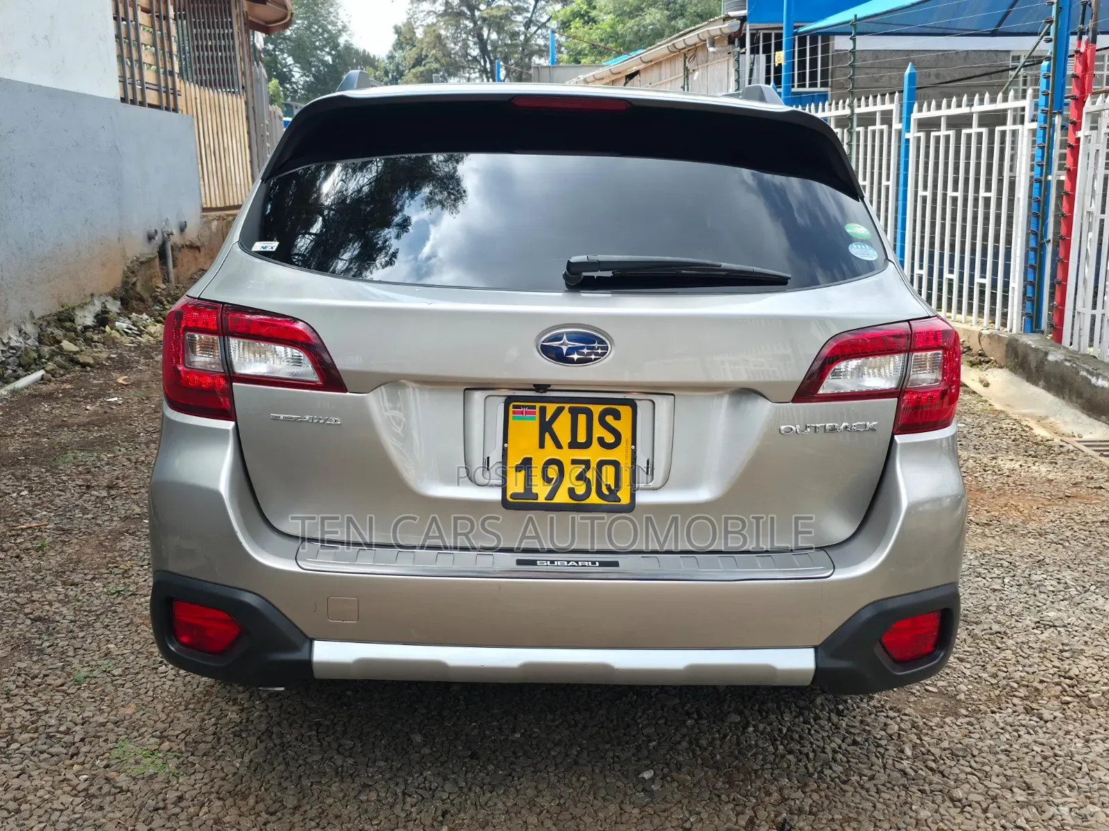 Subaru Outback 2017 Gray