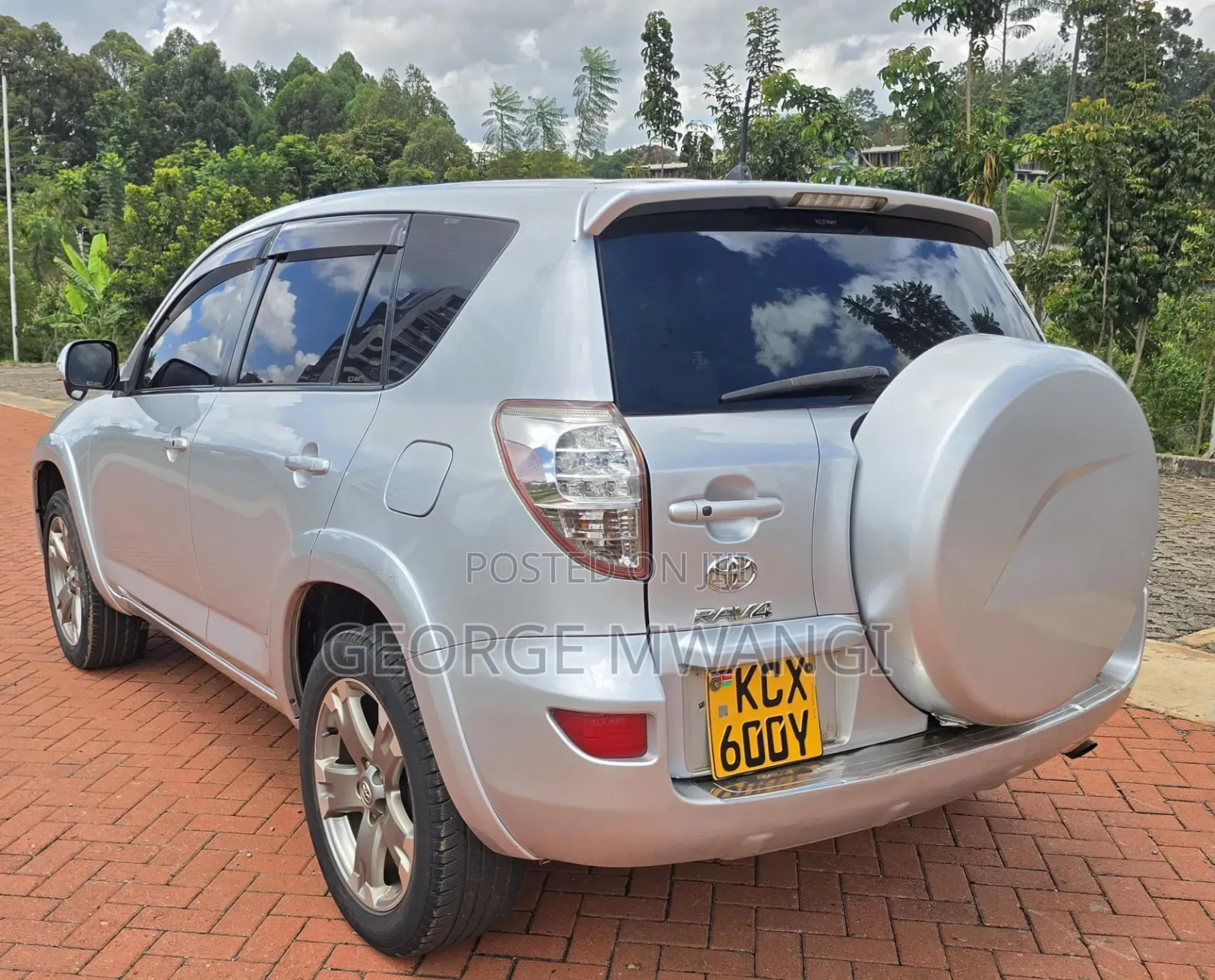 Toyota RAV4 2012 Silver