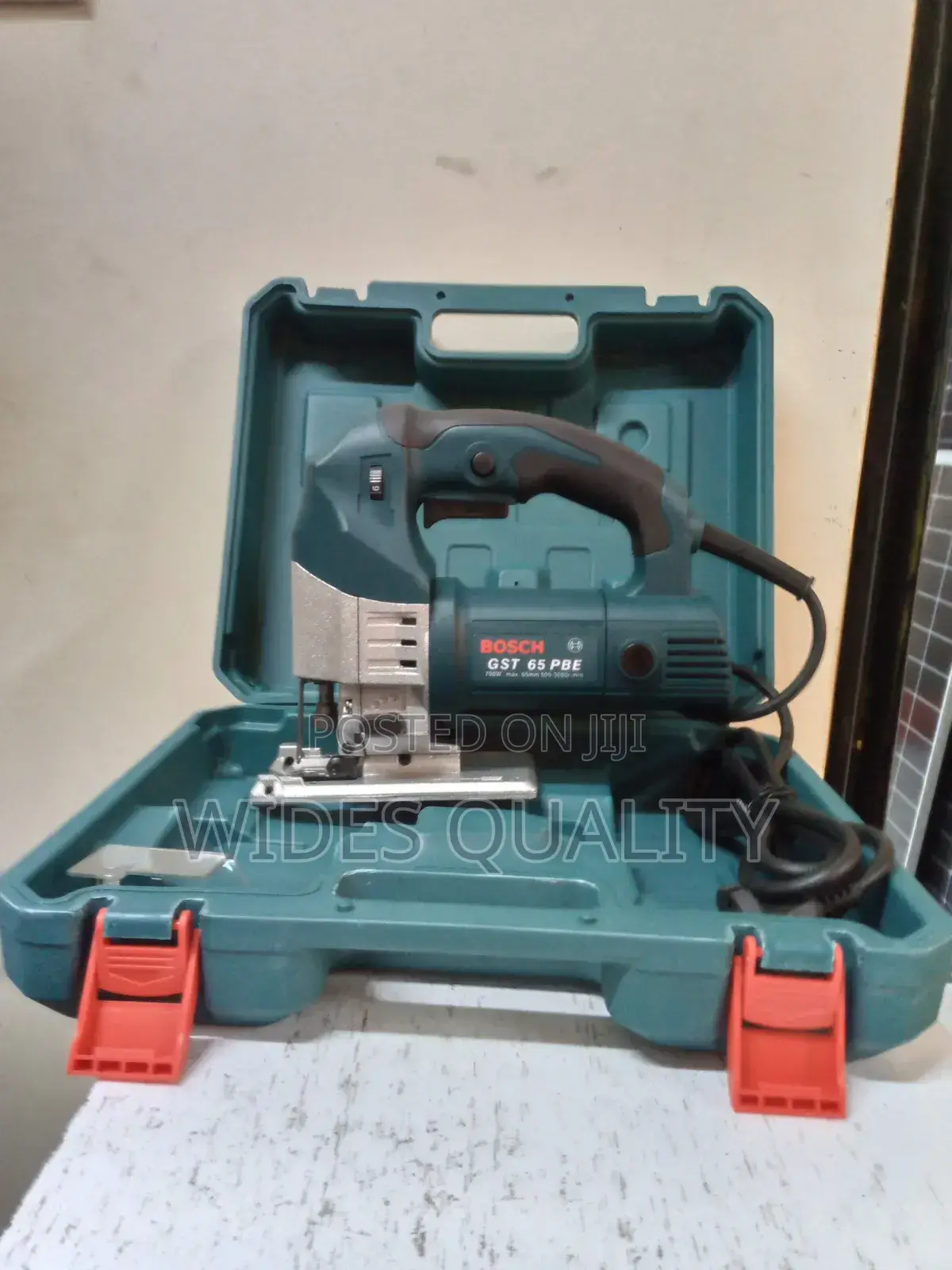 Bosch GST 65 Pbe Electric Jigsaw With a 700w Motor