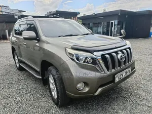 Toyota Land Cruiser Prado 2015 Gray