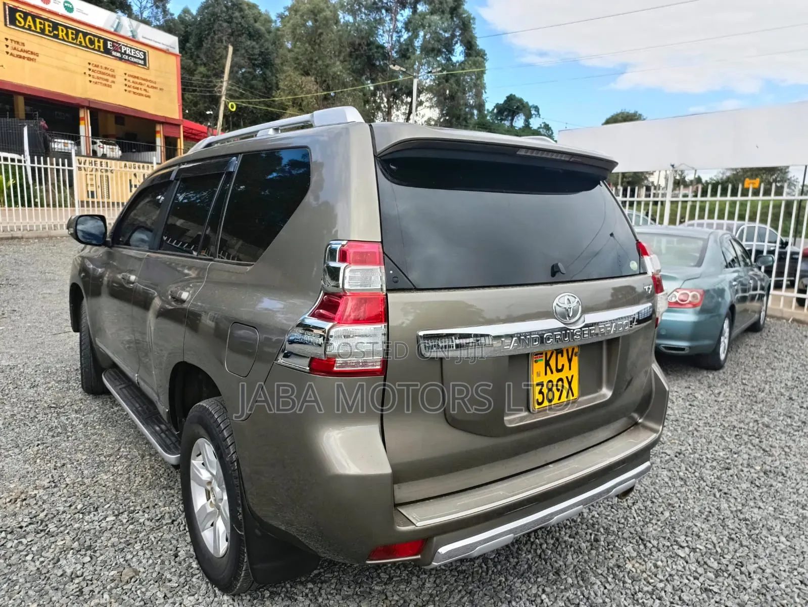 Toyota Land Cruiser Prado 2015 Gray