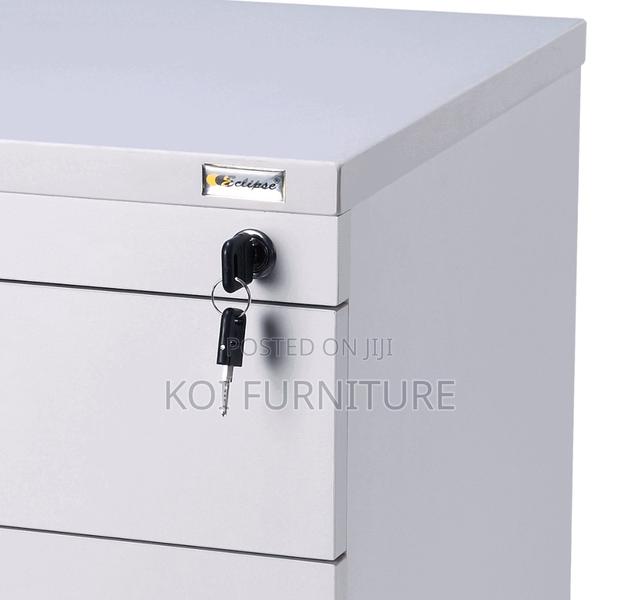 Office Cabinet; Three Drawers Office Pedestal Cbainet - thumbnail 7