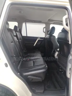 Toyota Land Cruiser Prado 2019 White