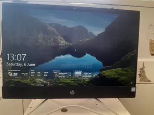 Desktop Computer HP 200 G4 22 All-in-One 4GB Intel Core i3 HDD 1T