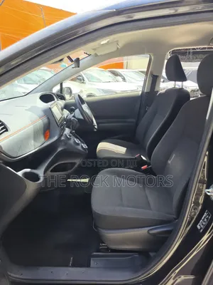 Toyota Sienta 2020 Gray