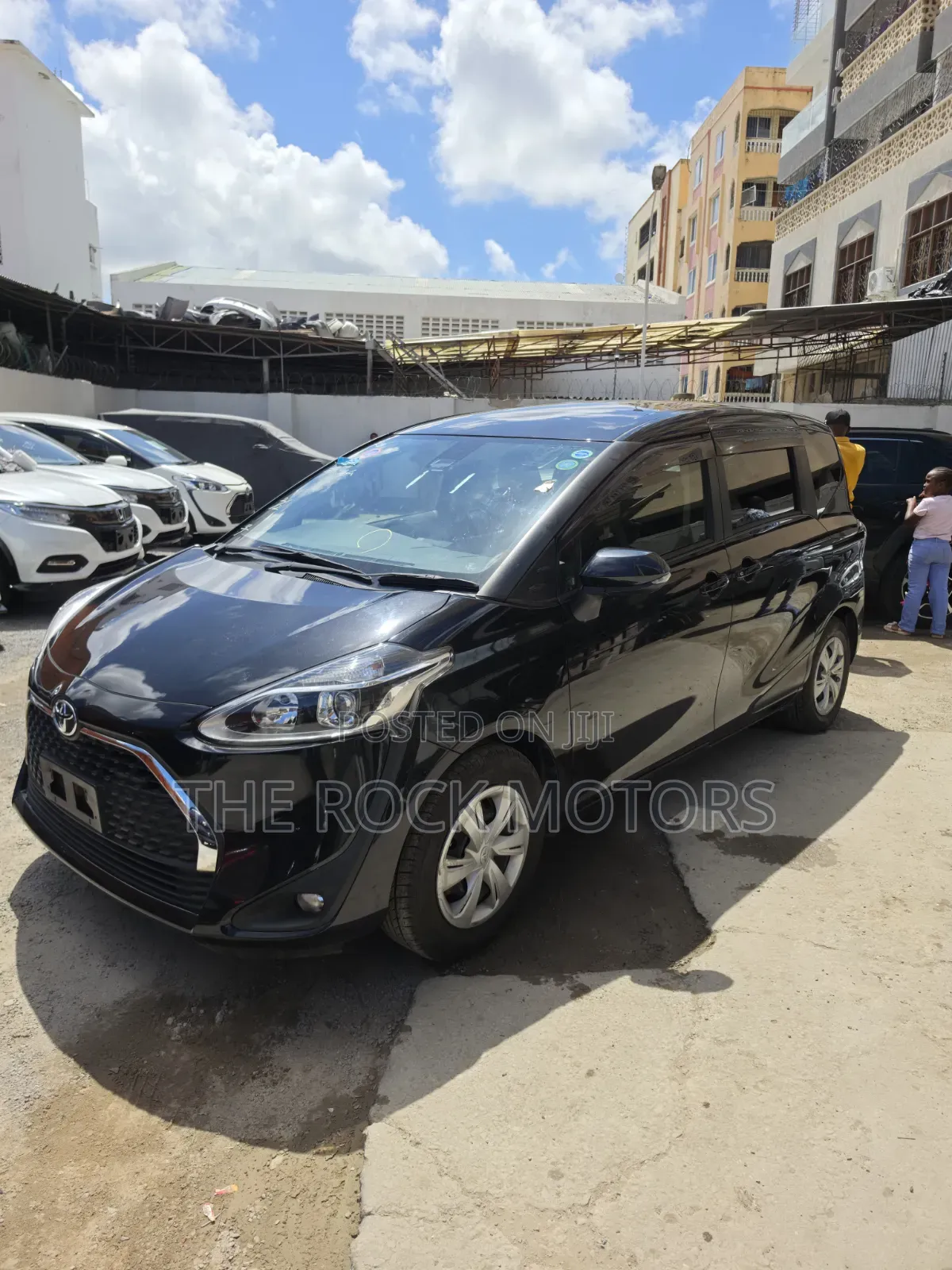 Toyota Sienta 2020 Gray