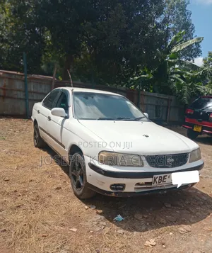 Nissan Sunny 2003 White