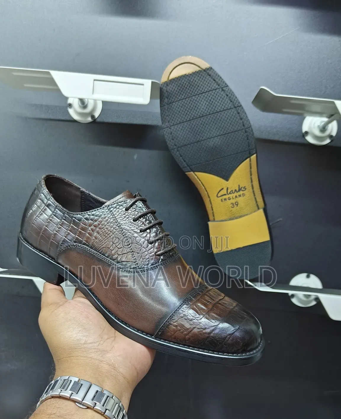 Clarks Laced Officials