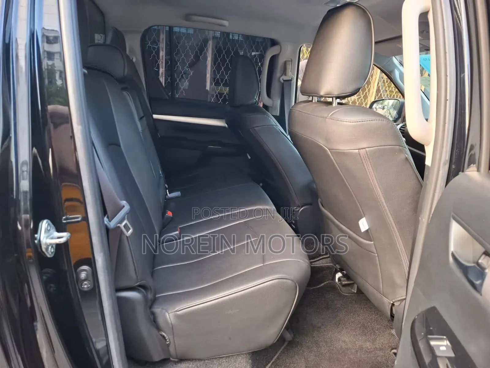 Toyota Hilux Revo Double Cab Deisel 2.4 AWD 2019 Black