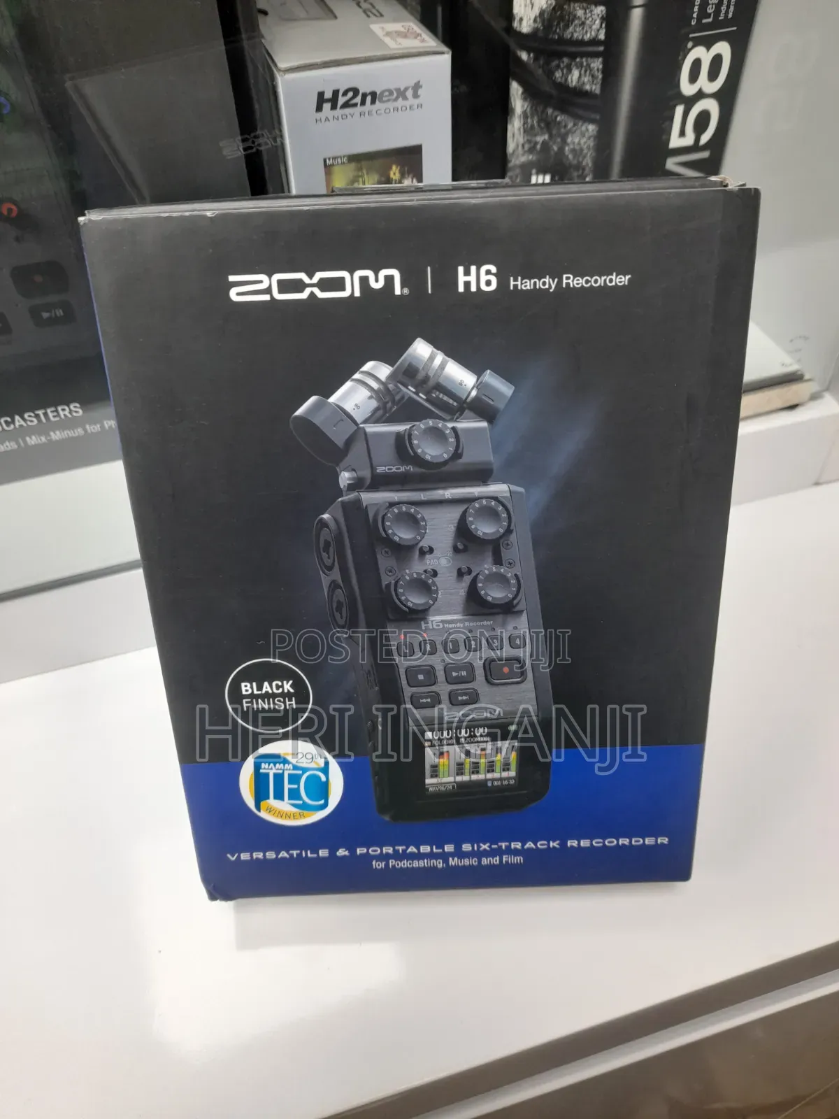 Zoom H6essential 6-track 32-bit Float Portable Audio Recorder