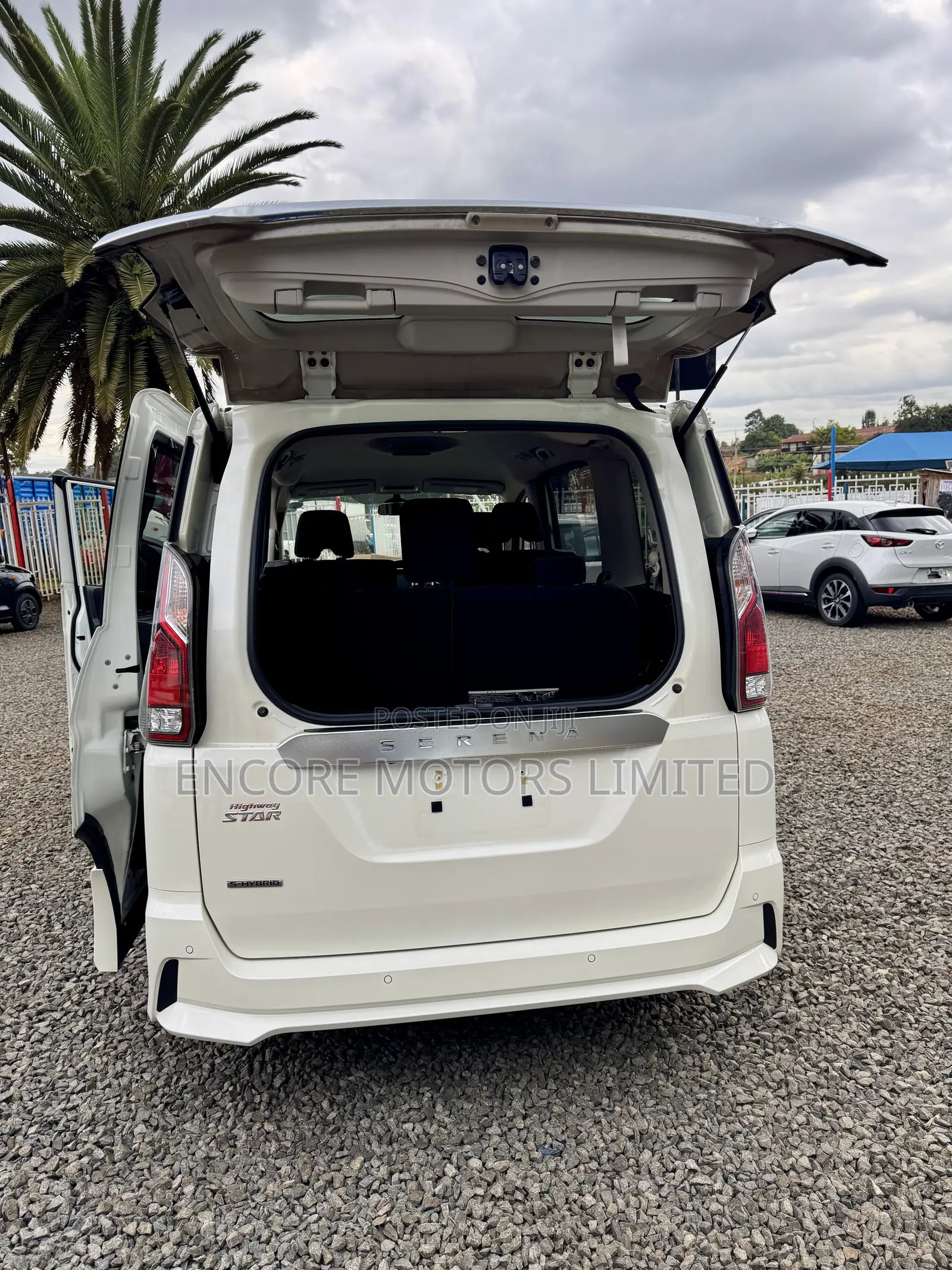 Nissan Serena 2019 White