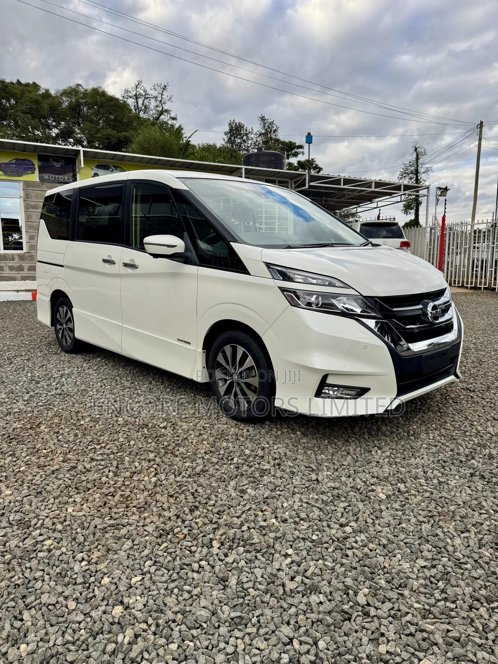 Nissan Serena 2019 White