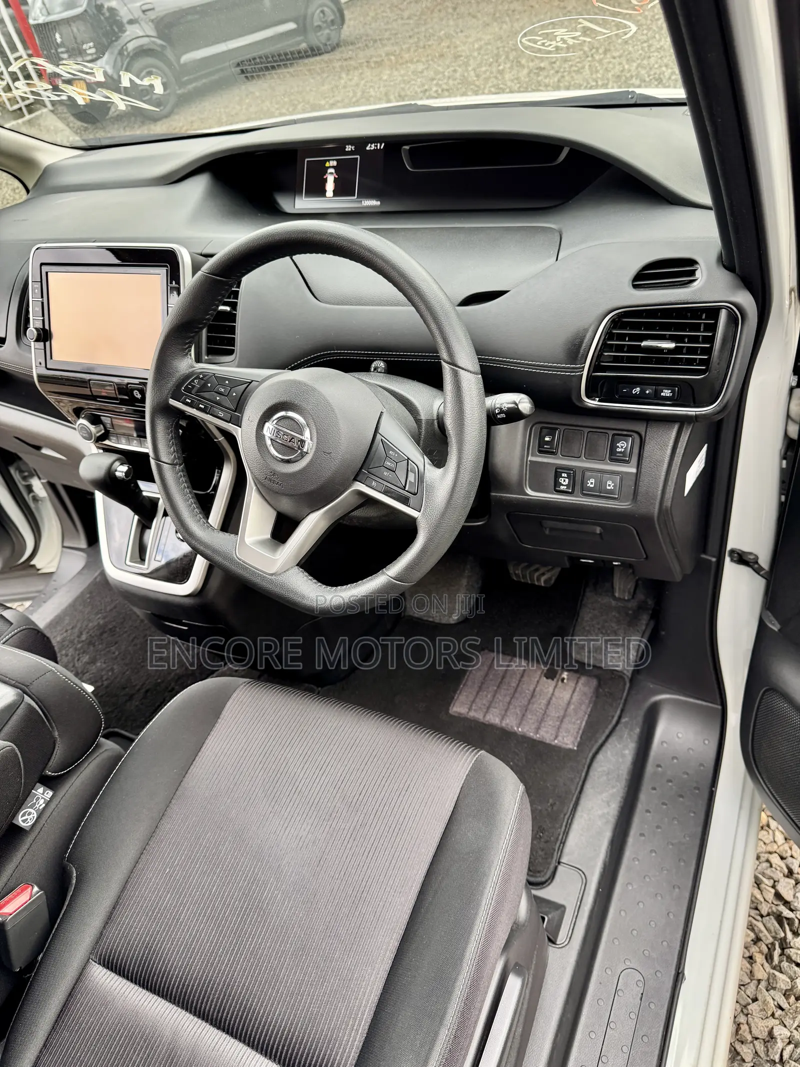 Nissan Serena 2019 White