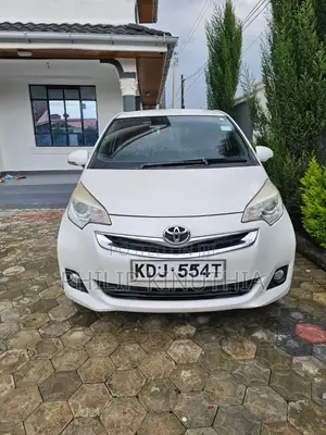 Toyota Ractis 1.5 FWD 2015 White
