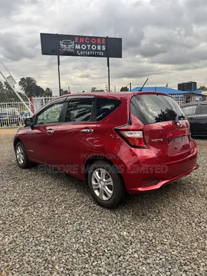 Nissan Note 1.2 Hybrid 2019 Red