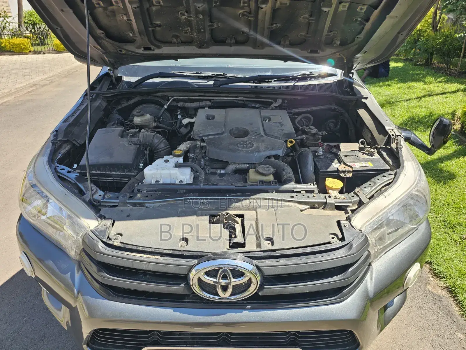 Toyota Hilux 2017 Gray