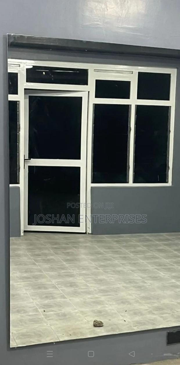 Tint Grey Glass
