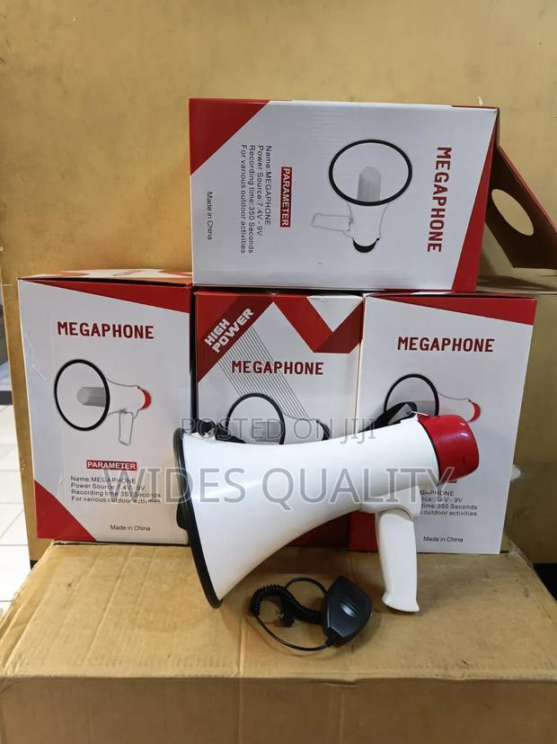 Handheld Rechargeable Megaphone