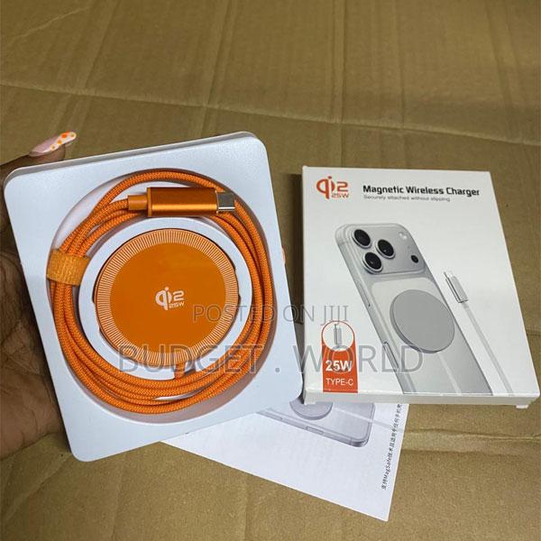 Qi2 25w Magnetic Charging Dock – Convenient Wireless Power Solution - thumbnail 2