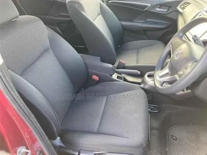 Honda Fit 2019 Maroon