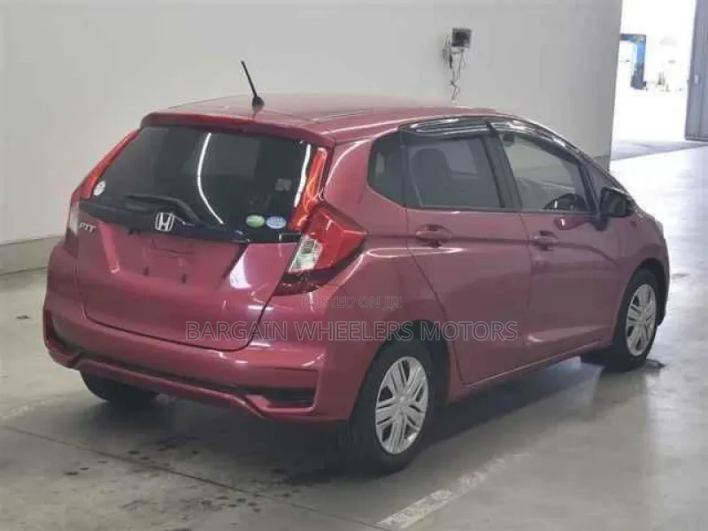 Honda Fit 2019 Maroon