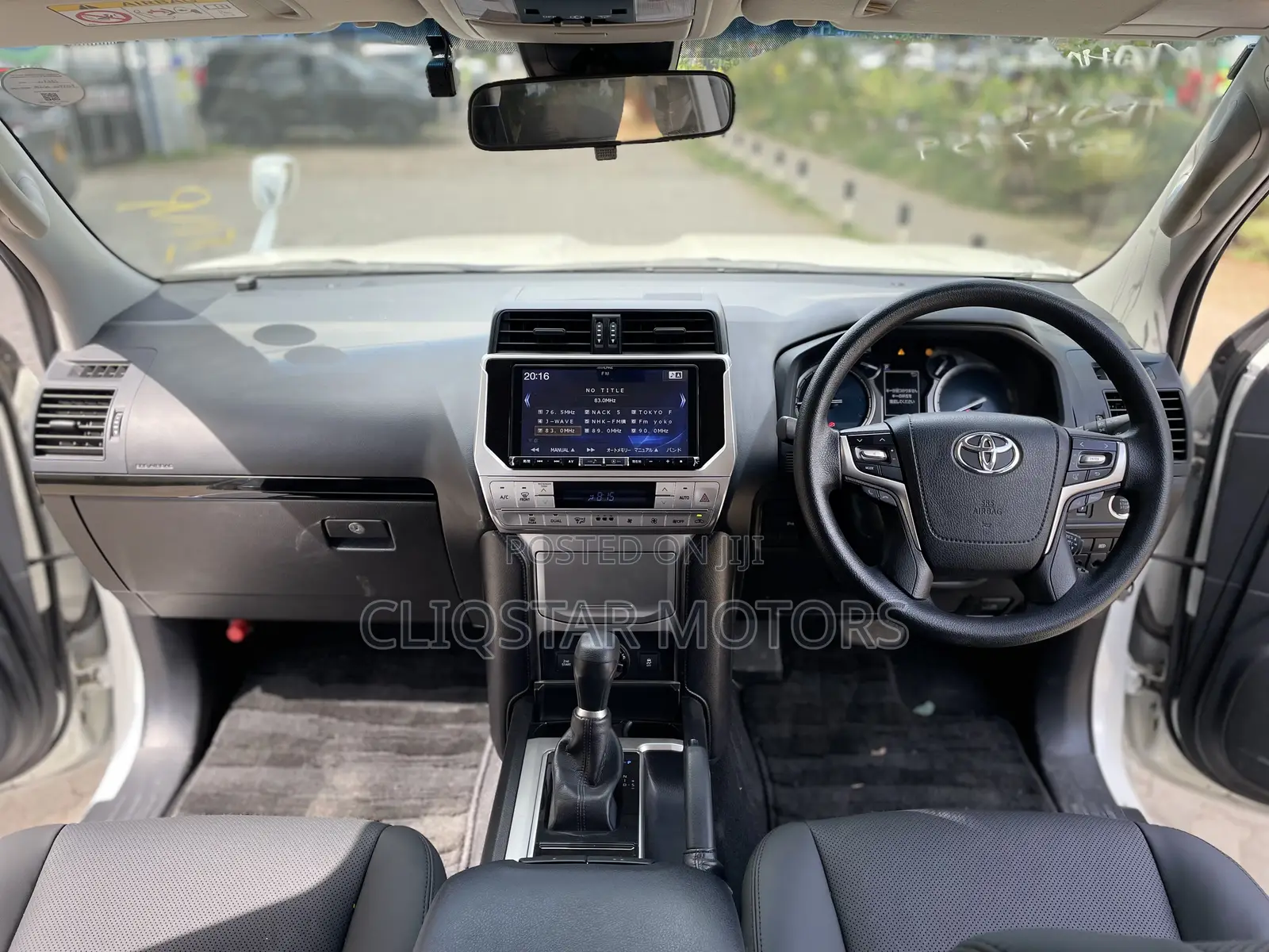 Toyota Land Cruiser Prado 2.7 2019 White