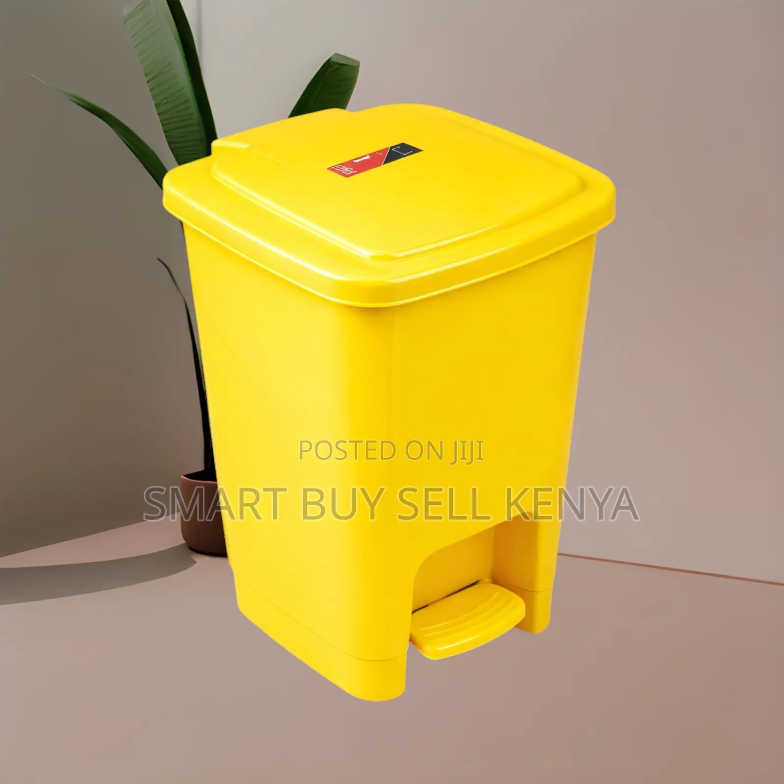Easy Operation 30l Hard Plastic Step Pedal Waste Garbage Dust Bin