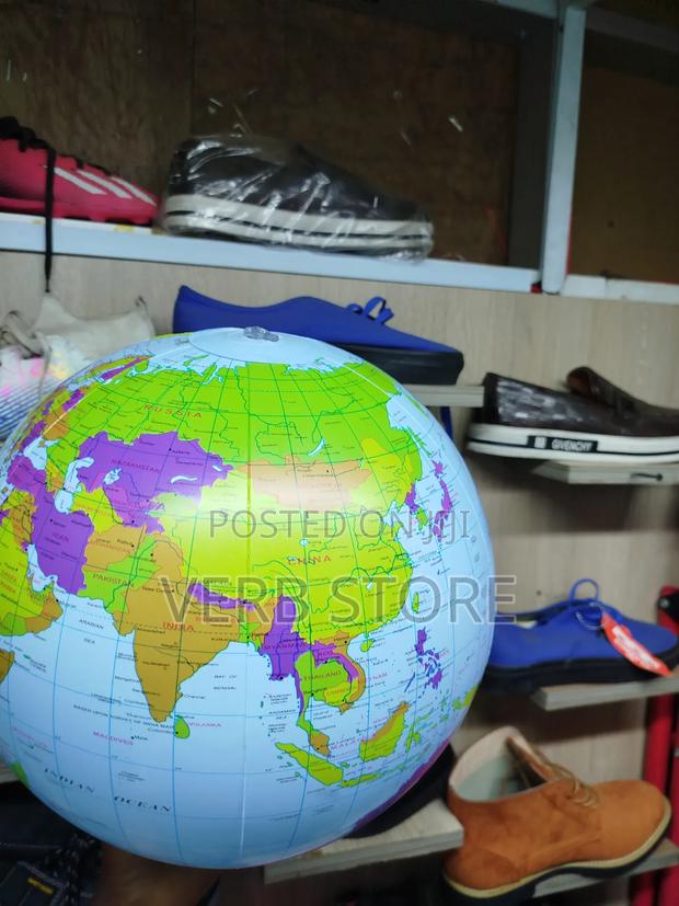 Inflatable Globe - thumbnail 5