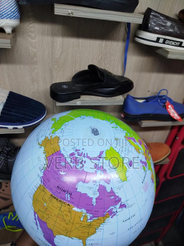 Inflatable Globe - thumbnail 11