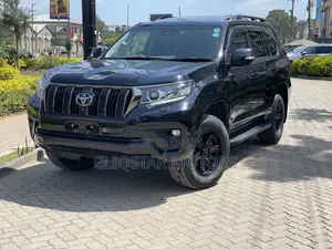 Toyota Land Cruiser Prado 2.8 2021 Black