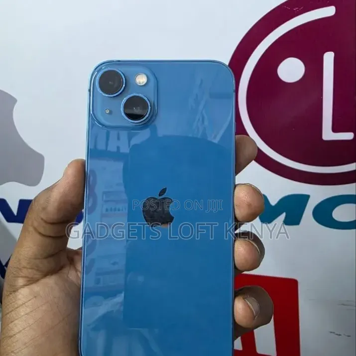 New Apple iPhone 13 128 GB Blue