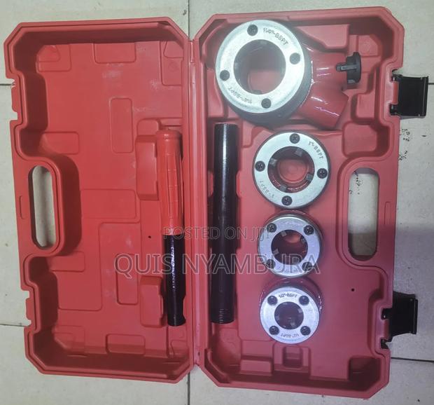 Ratchet Die Stock/ Ratchet Die Stock 1" to 11⁄4"