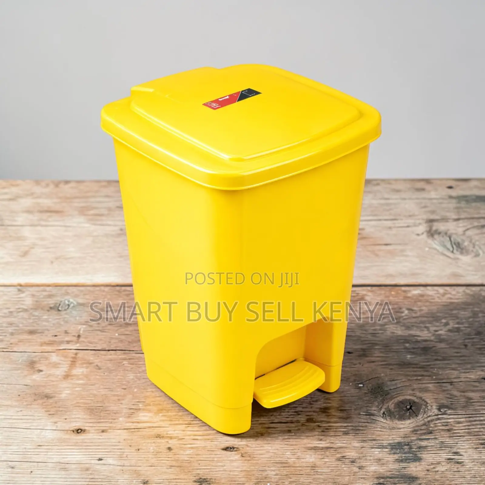Reusable Plastic 30l Hard Plastic Step Pedal Waste Garbage Dust Bin