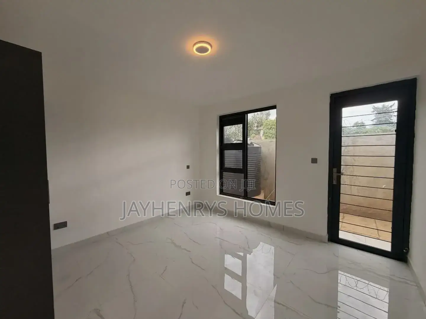 5bdrm House in Kwa Kairu for sale