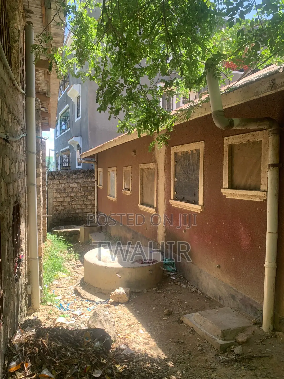 6bdrm House in Kwa Baba Mlezi, Mshomoroni for sale