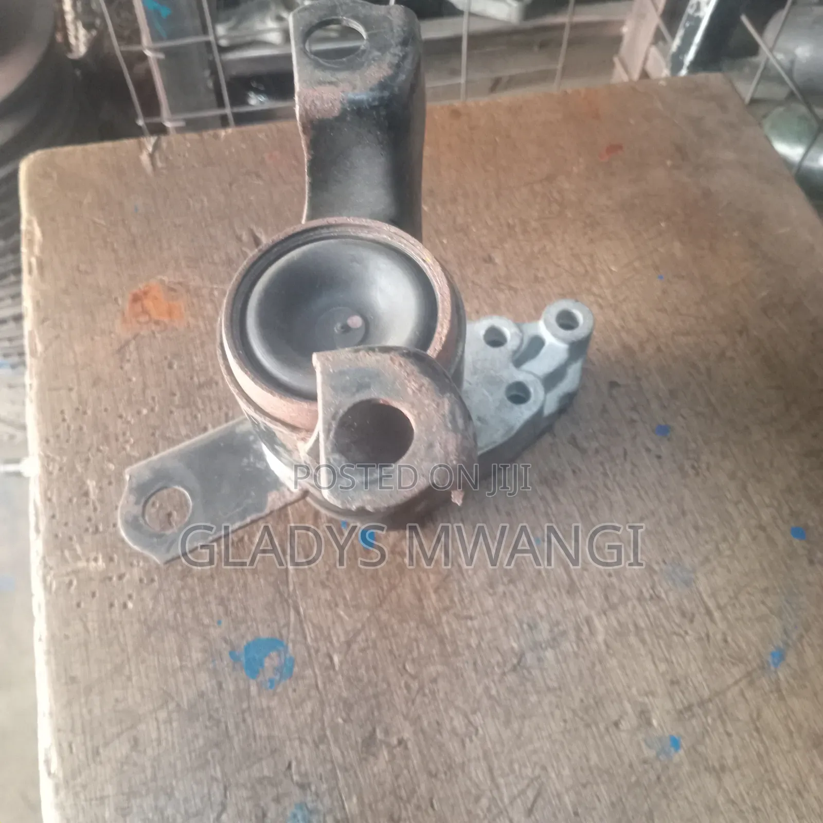 Engine Mountain for Demio