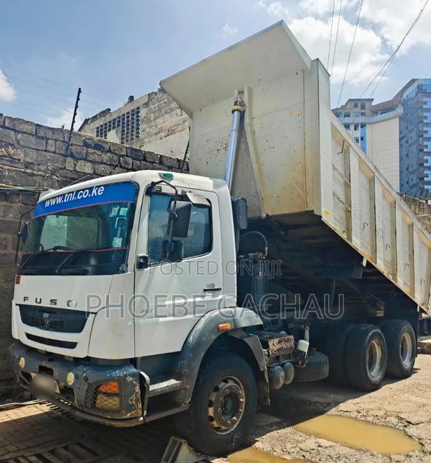 Mitsubishi Fuso Fj Tipper, 2016 White - thumbnail 3