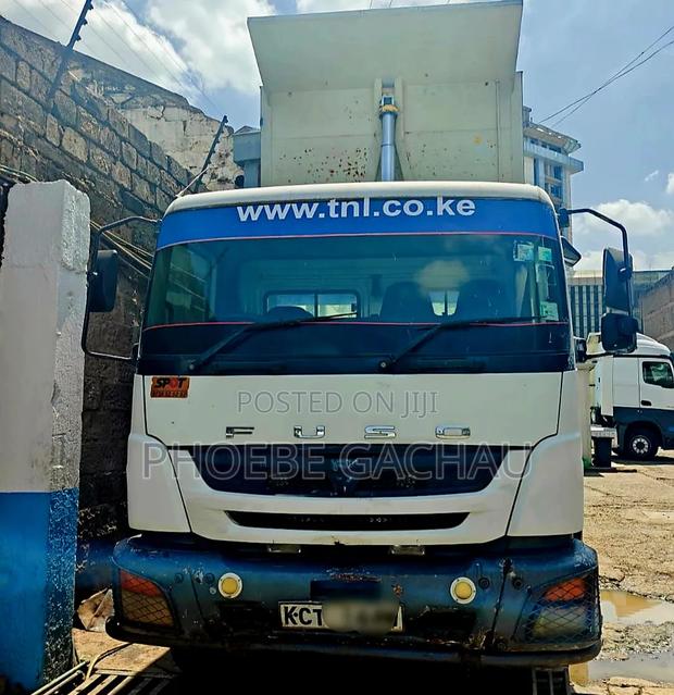 Mitsubishi Fuso Fj Tipper, 2016 White